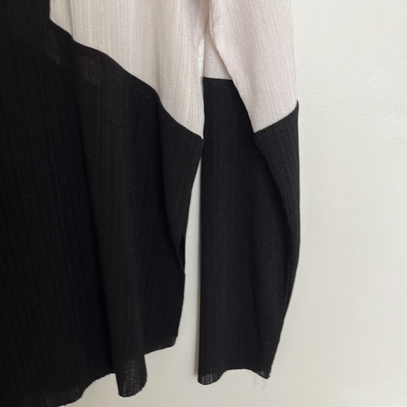 ColorBlock Blouse - Picture 7 of 7